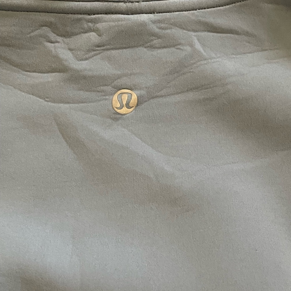 lululemon Full Flourish Pullover as 8 blue willow luxtreme funnel neck$128 - Picture 6 of 7